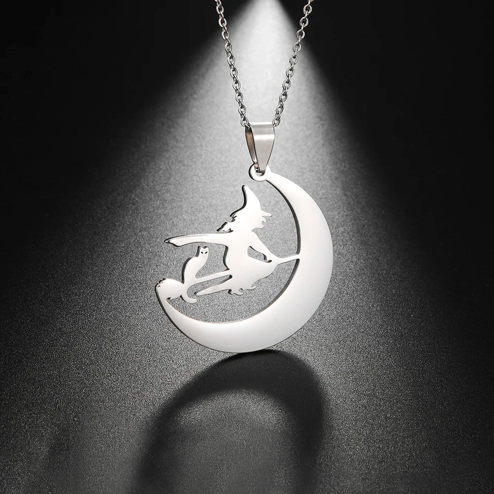 Colar Bruxa em Voo – Poder e Mistério